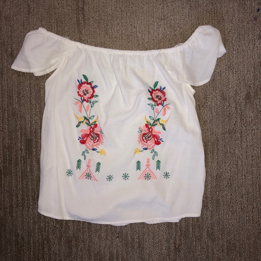 floral off the shoulder shirt